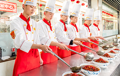 学厨师就到郑州新东方烹饪学校